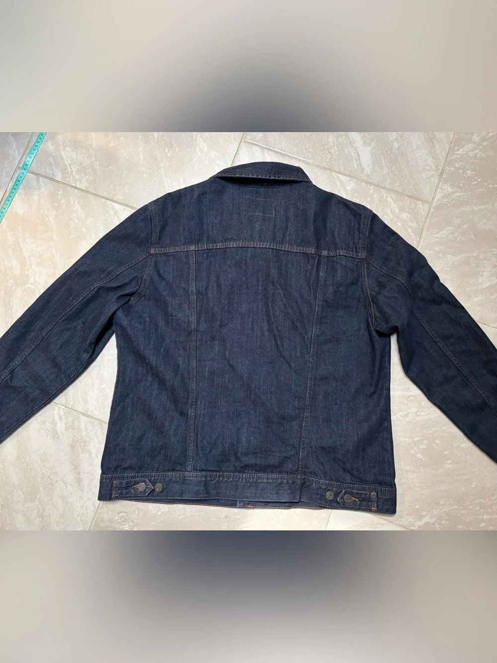 Banana Republic Men’s XL Dark Wash Denim Trucker Jacket